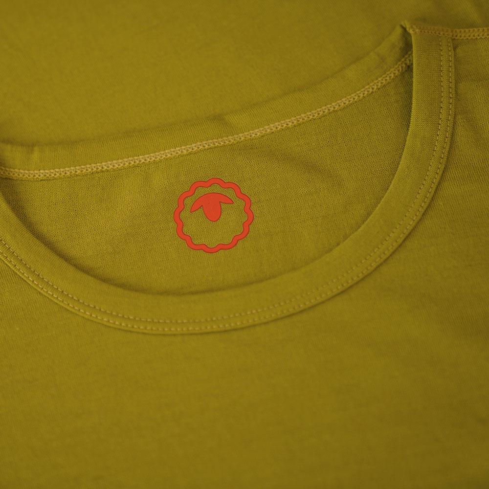 Isobaa | Womens Merino 150 Mountains Tee (Lime) | Gear up for adventure with our superfine Merino Tee.