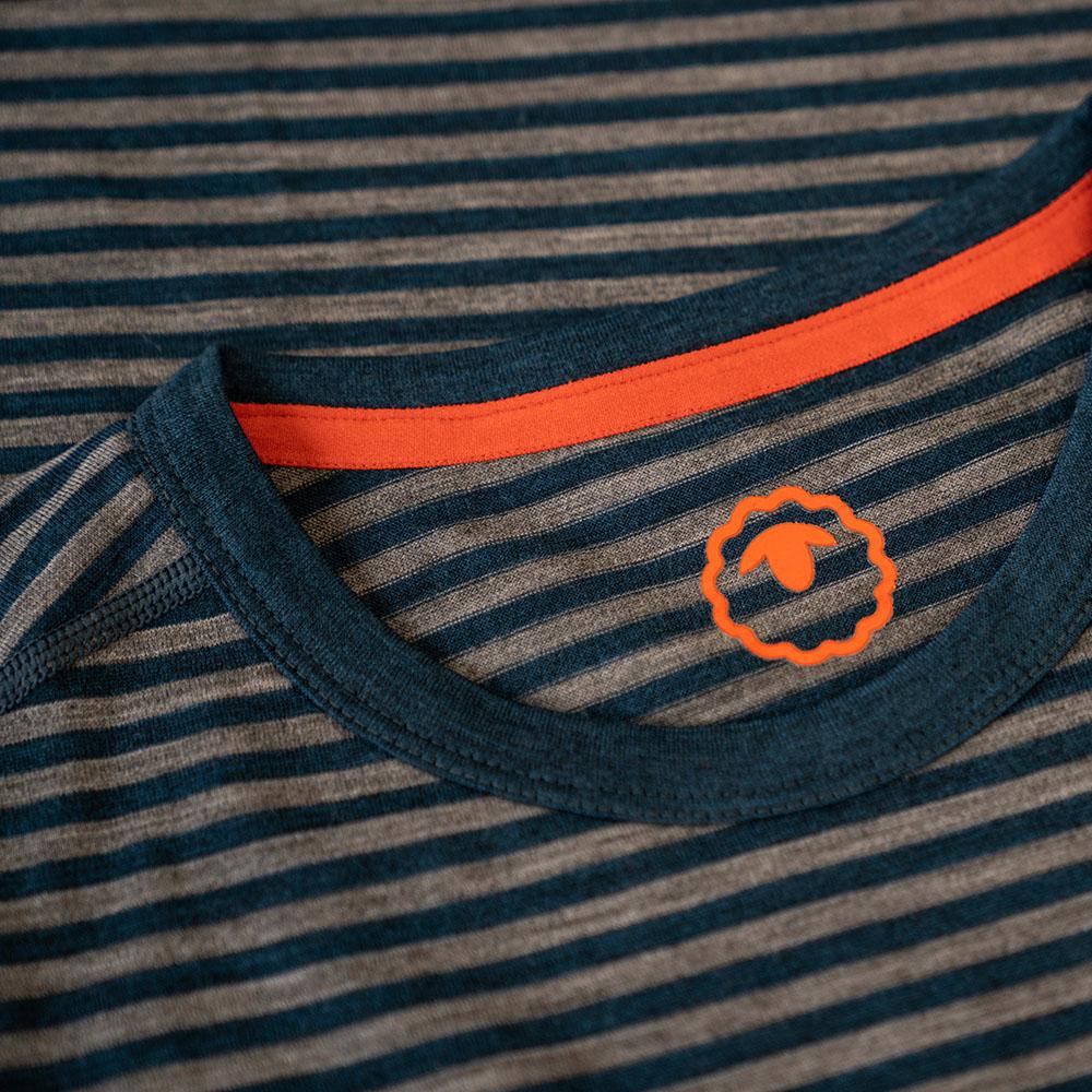 Womens Merino 180 Long Sleeve Crew (Mini Stripe Petrol/Charcoal) | Isobaa