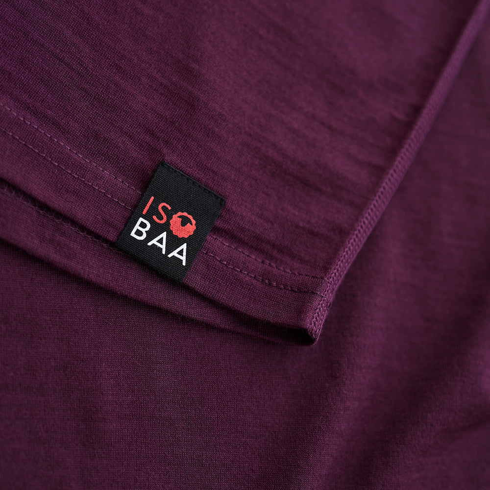 Isobaa | Womens Merino 180 Long Sleeve Crew (Wine) | Get outdoors with the ultimate Merino wool long-sleeve top.