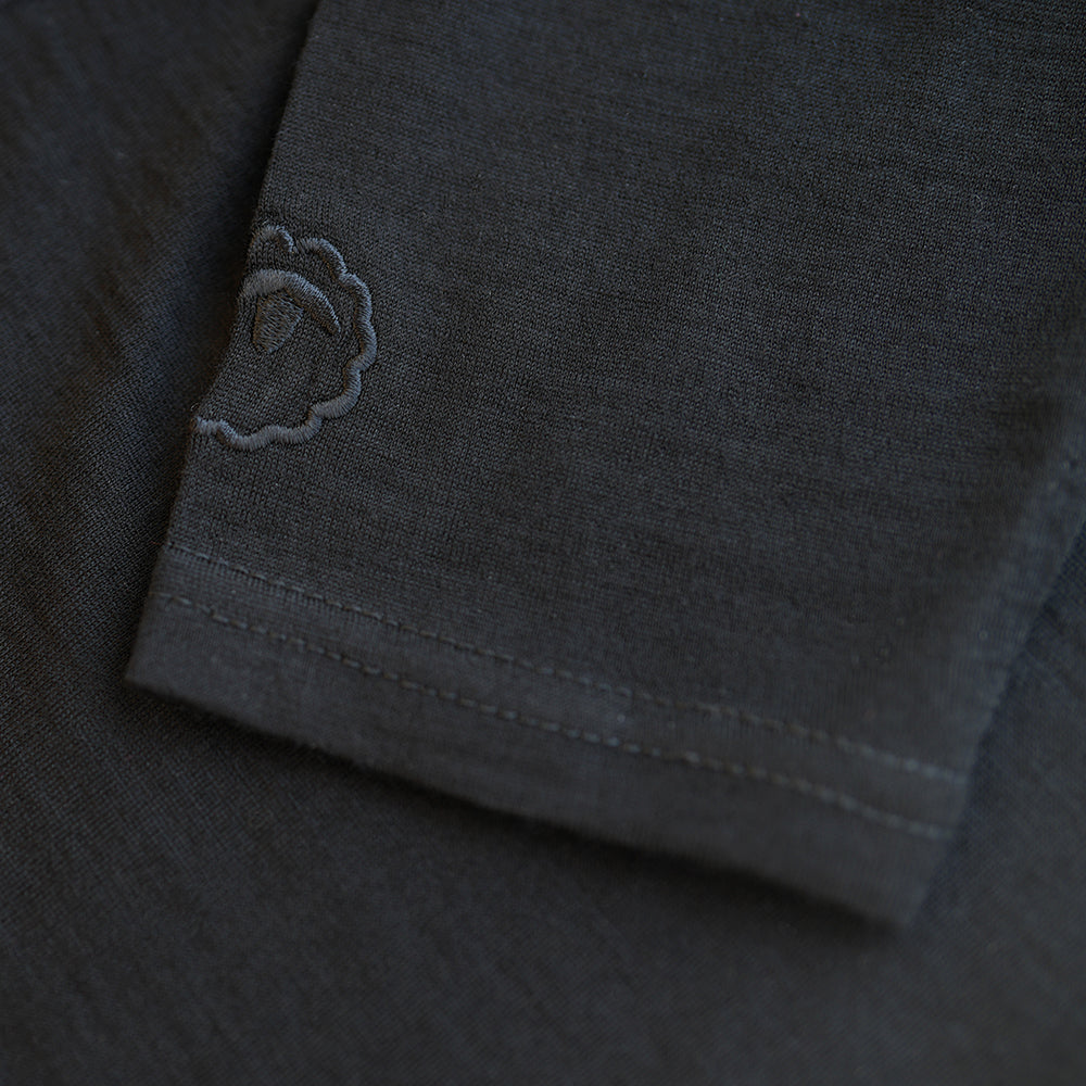 Isobaa | Womens Merino 200 Tights (Black) | Conquer mountains, ski slopes, and sofa days with unmatched comfort in our 200gm Merino wool tights.