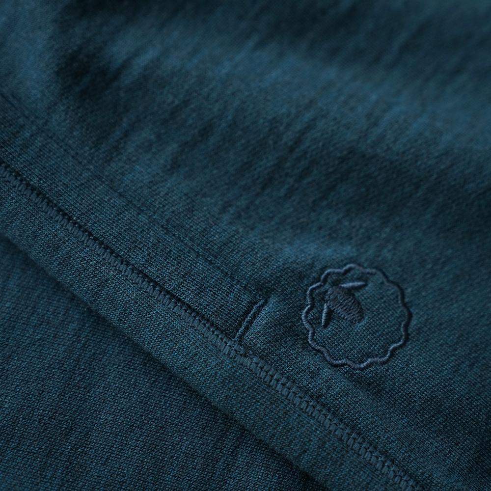Isobaa | Womens Merino 260 Lounge Cuffed 3/4 Joggers (Petrol/Lime) | Ultimate comfort and performance with our superfine Merino cropped joggers.