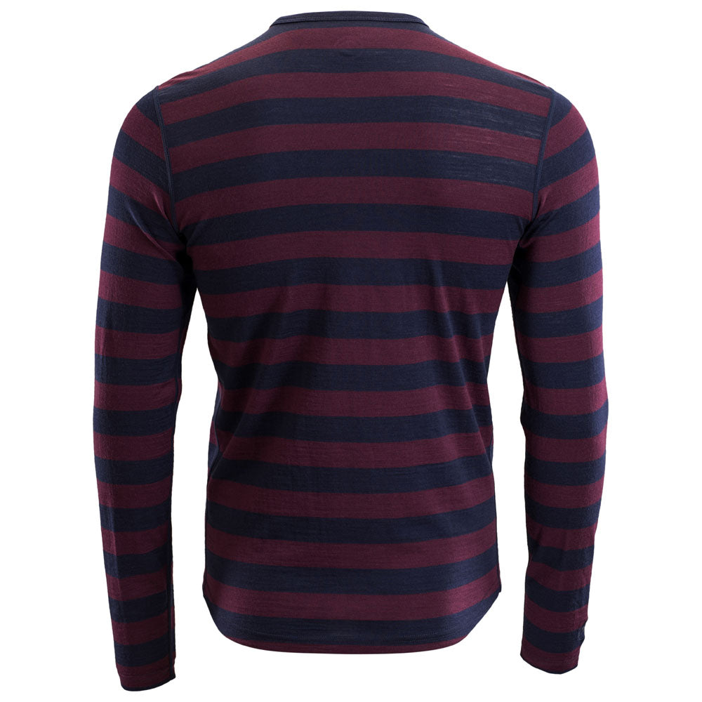 Isobaa | Mens Merino 180 Long Sleeve Crew (Navy/Wine) | Get outdoors with the ultimate Merino wool long-sleeve top.