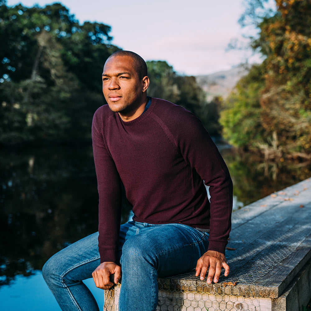 Isobaa | Mens Merino Moss Stitch Sweater (Wine/Smoke) | Discover timeless style and outdoor-ready comfort with our extrafine Merino wool crew neck sweater.