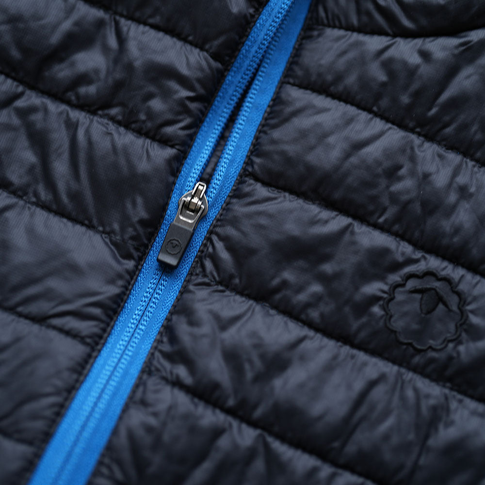 Isobaa | Mens Merino Wool Insulated Gilet (Black/Blue) | Fight the chill with our innovative Merino gilet.