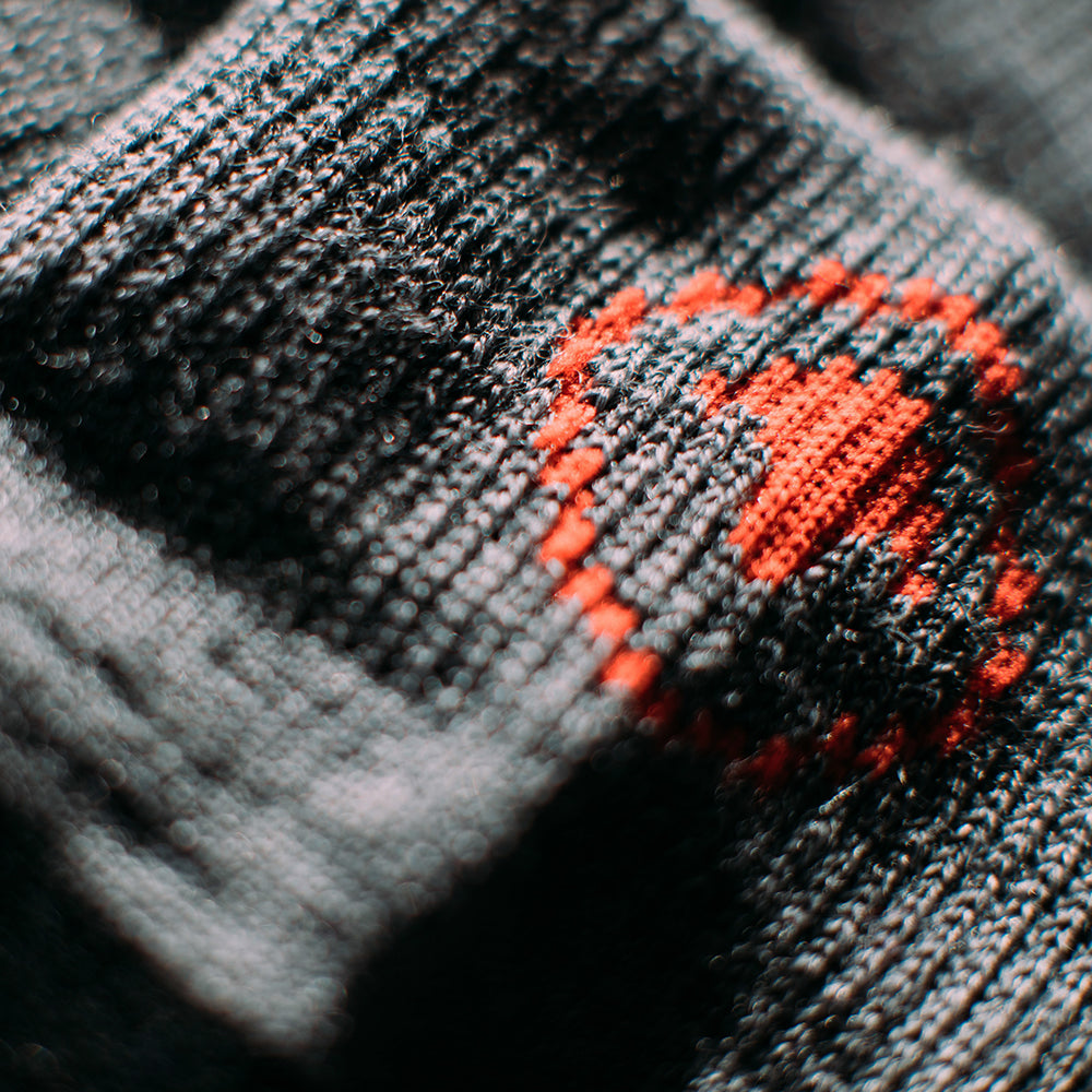 Isobaa | Merino Blend Ski Socks (Charcoal/Black) | Dominate the slopes with Isobaa's mid-weight Merino blend ski socks.